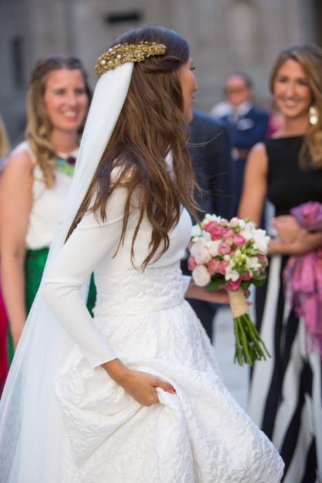 Свадебные прически 2019: фото модных и красивых идей на короткие, средние и длинные волосы #81