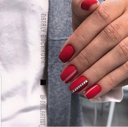 Маникюр осень 2021 на короткие ногти. Более 100 фото модного дизайна ногтей #2