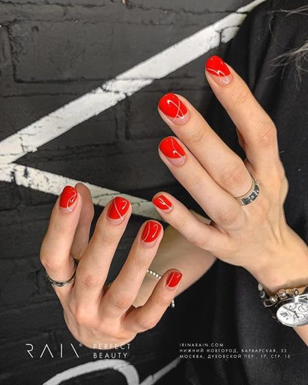 Красный дизайн ногтей 2021-2022: фото модного и стильного маникюра #83