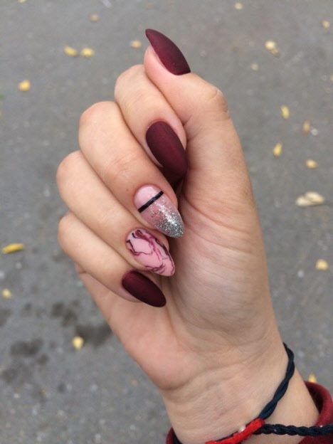 Темный маникюр 2020: фото новинки красивого дизайна ногтей на короткие и длинные ногти #37