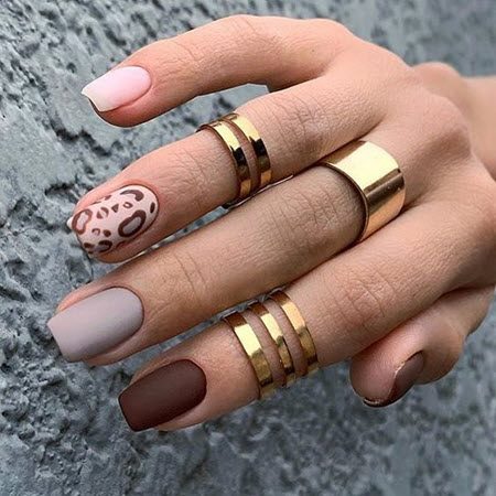 Дизайн ногтей гель-лаком 2021: фото модных тенденций красивого маникюра #52