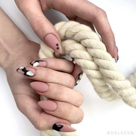 Новинка маникюра 2019-2020: техника слезы единорога или жидкий метал на ногтях. Фото модных и красивых сочетаний на короткие и длинные ногти #28
