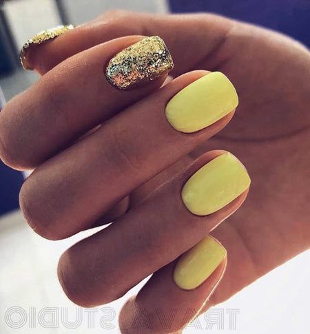 Дизайн ногтей гель-лаком 2021: фото модных тенденций красивого маникюра #53