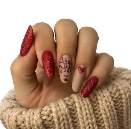 Модный зимний маникюр 2021-2022 на длинные миндалевидные и овальные ногти #83