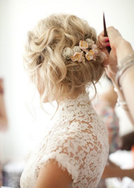 Свадебные прически 2019: фото модных и красивых идей на короткие, средние и длинные волосы #33