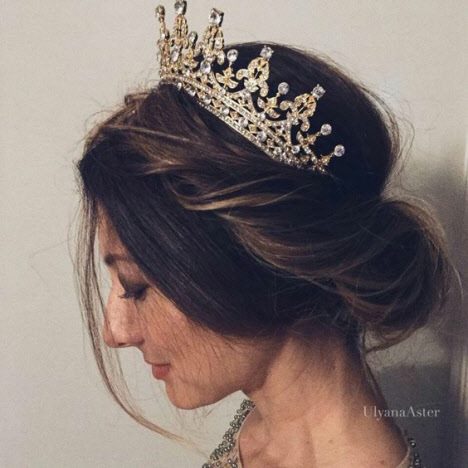 Свадебные прически 2019: фото модных и красивых идей на короткие, средние и длинные волосы #61