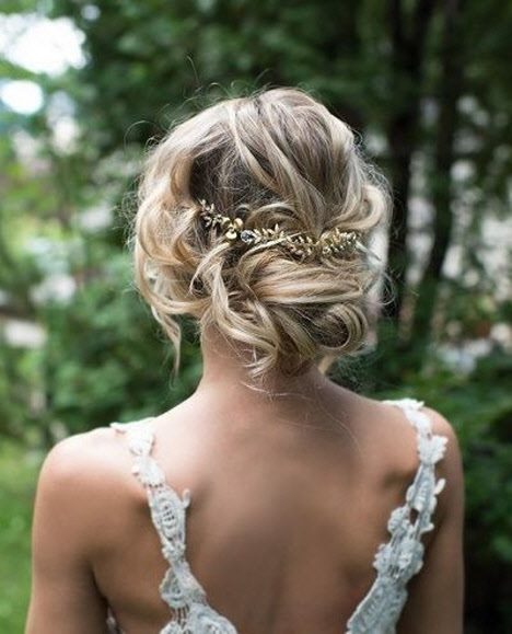 Свадебные прически 2019: фото модных и красивых идей на короткие, средние и длинные волосы #35