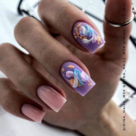 Модный маникюр июня 2023: фото новинки трендового дизайна ногтей #28