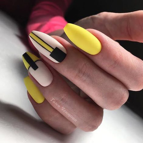 Модный дизайн ногтей 2020: более 180 фото новых идей и техник красивого маникюра #21