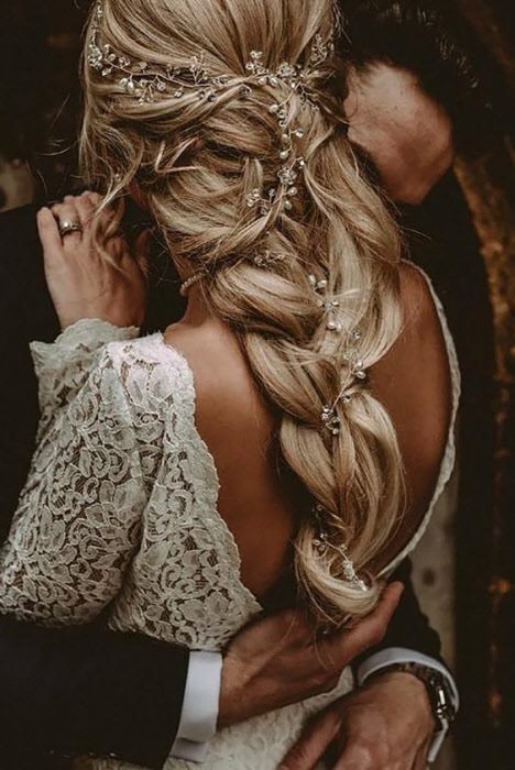 Свадебные прически 2019: фото модных и красивых идей на короткие, средние и длинные волосы #75