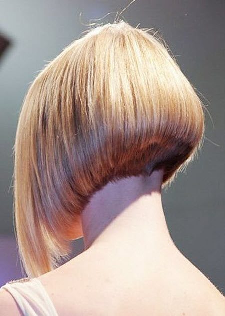 Актуальные женские стрижки 2021 на короткие волосы: фото каре, боб, пикси, андеркат #11