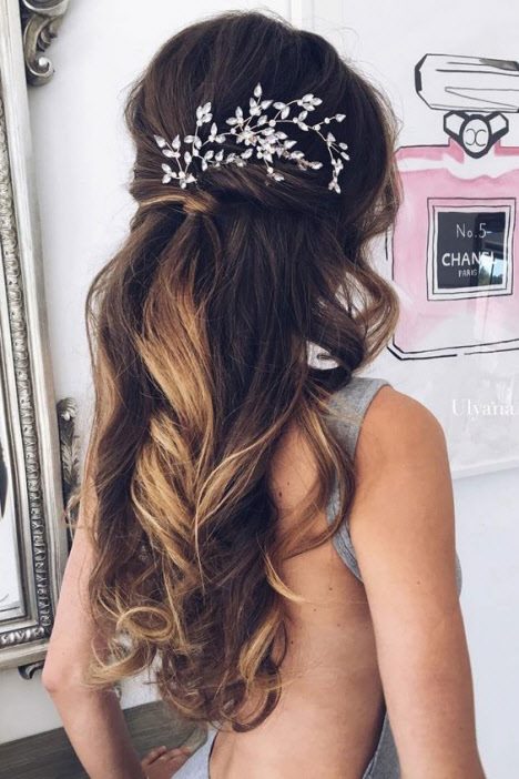 Свадебные прически 2019: фото модных и красивых идей на короткие, средние и длинные волосы #76