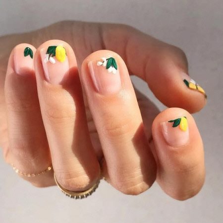 Красивый дизайн ногтей на короткие ногти 2022. Более 100 фото модного маникюра #14