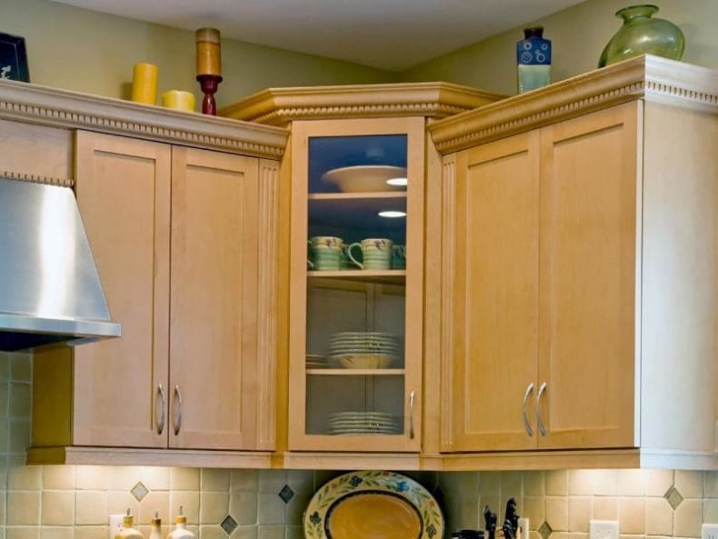 Угловые кухни — 100 фото интерьера кухни в современном стиле #120