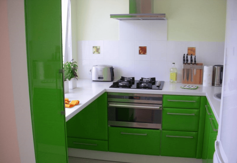 Угловые кухни — 100 фото интерьера кухни в современном стиле #39