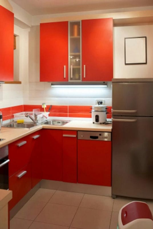 Интерьер маленькой кухни — 100 фото идей оформления дизайна на маленькой кухне #7