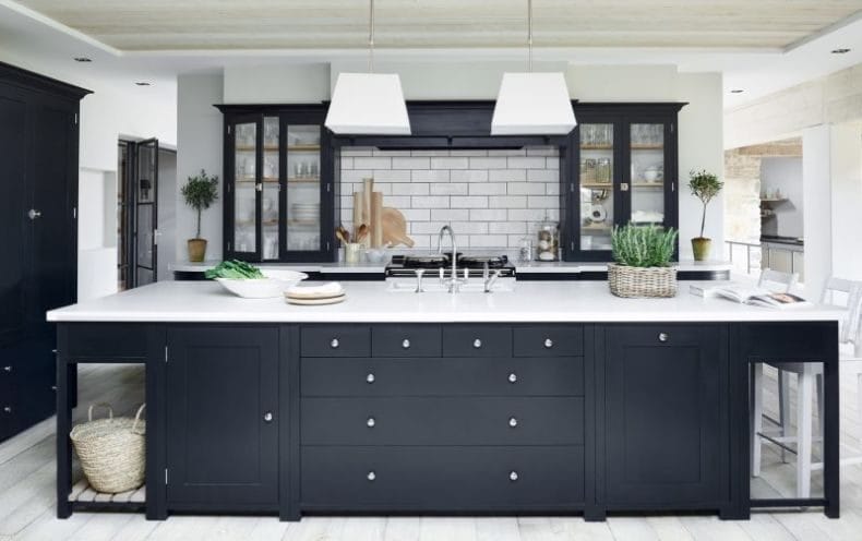 Угловые кухни — 100 фото интерьера кухни в современном стиле #56
