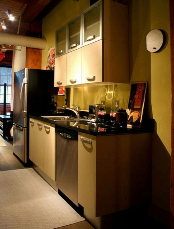 Интерьер маленькой кухни — 100 фото идей оформления дизайна на маленькой кухне #64