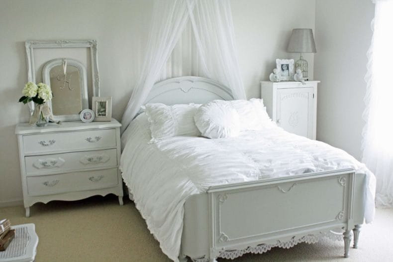 Белая спальня — стильный и комфортный дизайн спальной комнаты (120 фото) #70