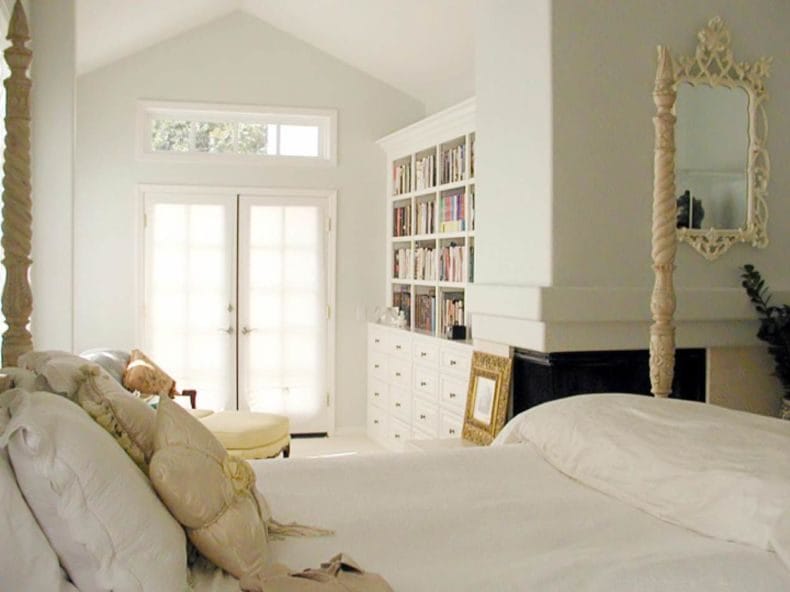 Белая спальня — стильный и комфортный дизайн спальной комнаты (120 фото) #83