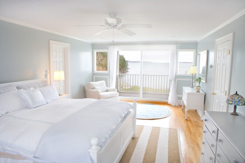 Белая спальня — стильный и комфортный дизайн спальной комнаты (120 фото) #3