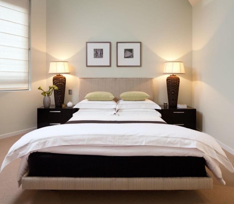 Дизайн маленькой спальни — 95 фото обустройства интерьера #82