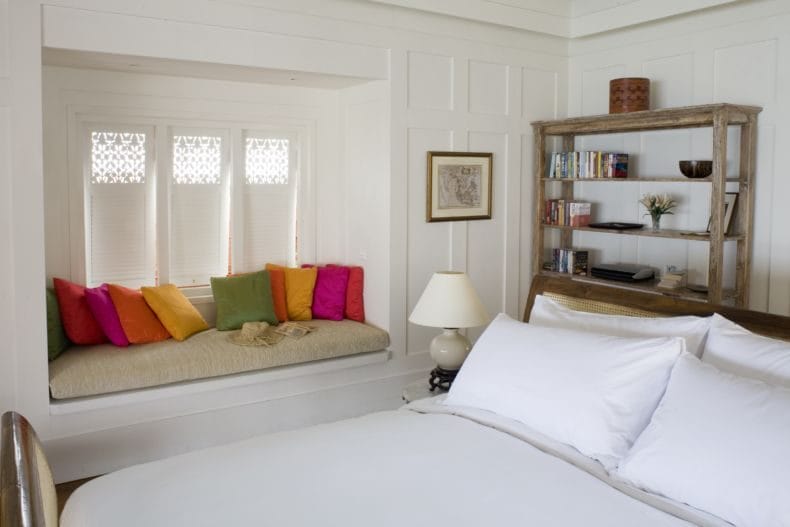 Дизайн маленькой спальни — 95 фото обустройства интерьера #112