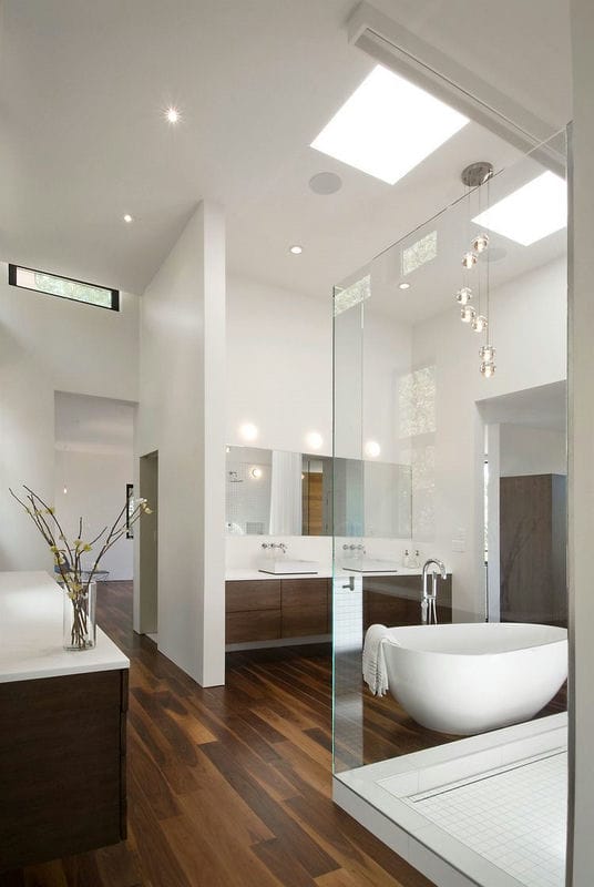 Светильники для ванной комнаты — фото модных тенденций яркого освещения в ванной #4