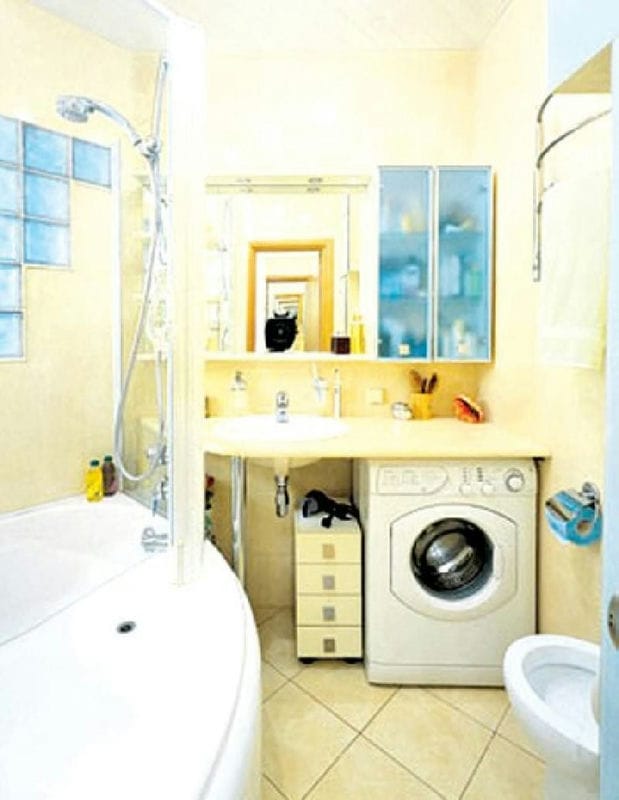 Ванная комната в хрущевке — фото лучших идей грамотного оформления интерьера ванной #36