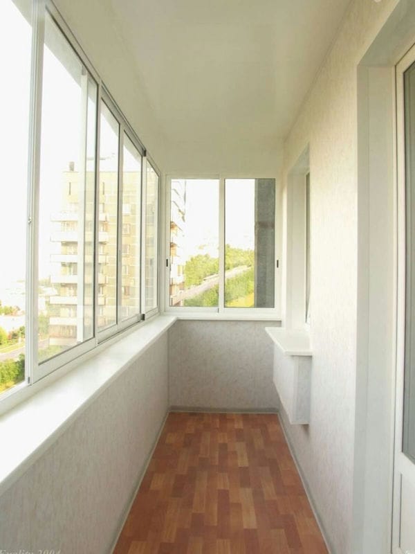 Потолок на балконе — фото лучших идей красиво оформленного потолка #4