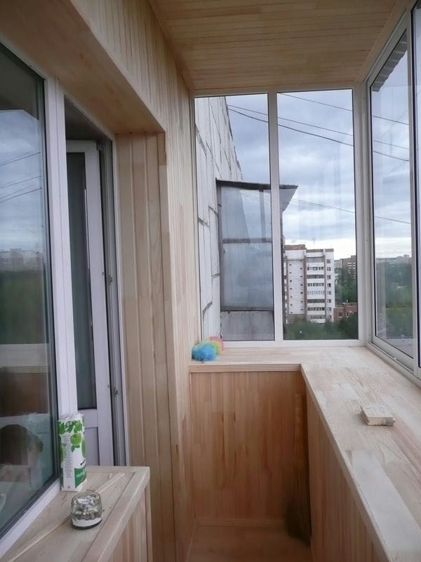 Маленький балкон — 50 фото идей безупречного оформления интерьера #3