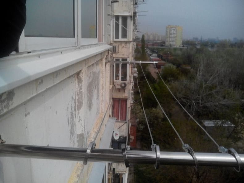 Сушилка на балкон — фото обзор популярных вариантов (57 идей) #40