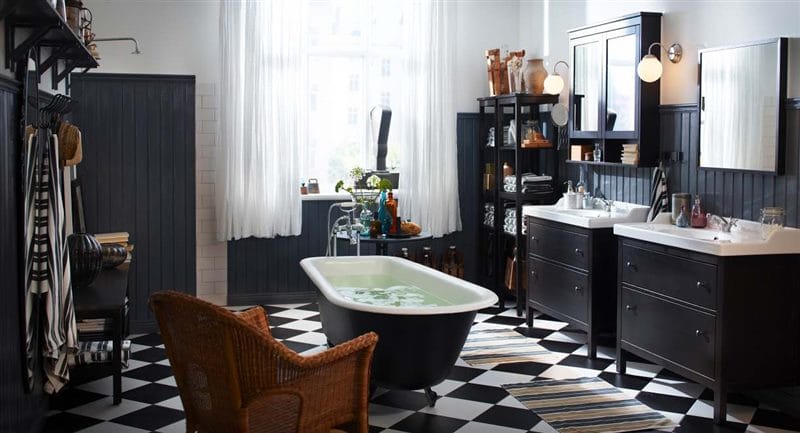 Черная ванная — фото как оформить стильный дизайн темного цвета для ванной комнтаы #17