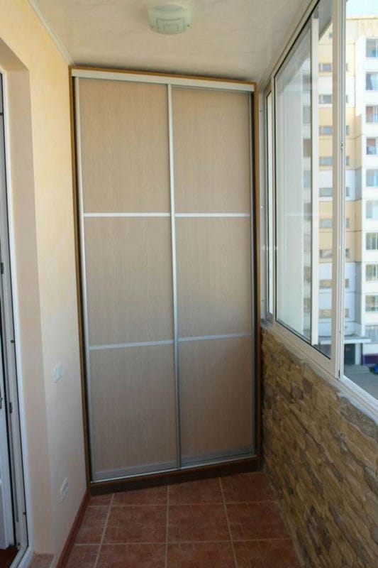 Шкаф на балкон — фото популярных новинок с ярким дизайном #39