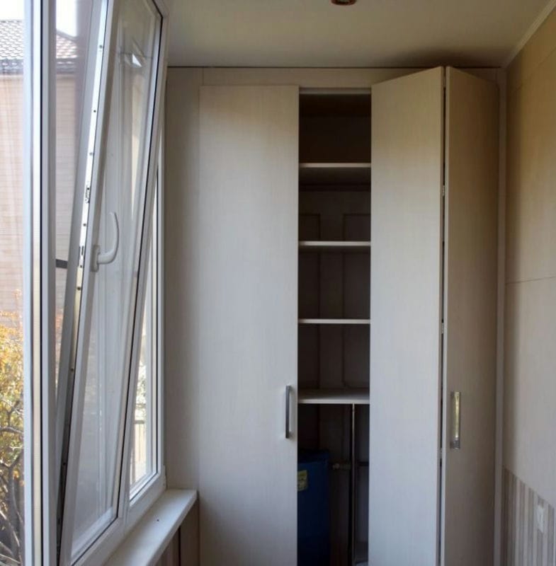 Шкаф на балкон — фото популярных новинок с ярким дизайном #13