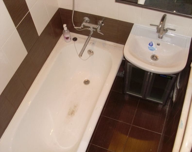Маленькая ванная комната — фото лучших идей визуального увеличения ванной #28