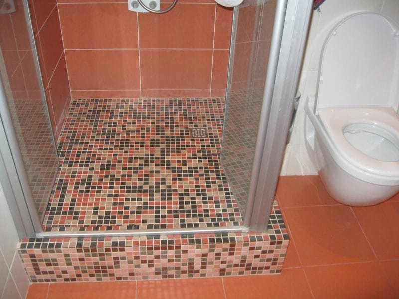 Душевые кабины — 150 фото новинок в интерьере ванной комнаты #25