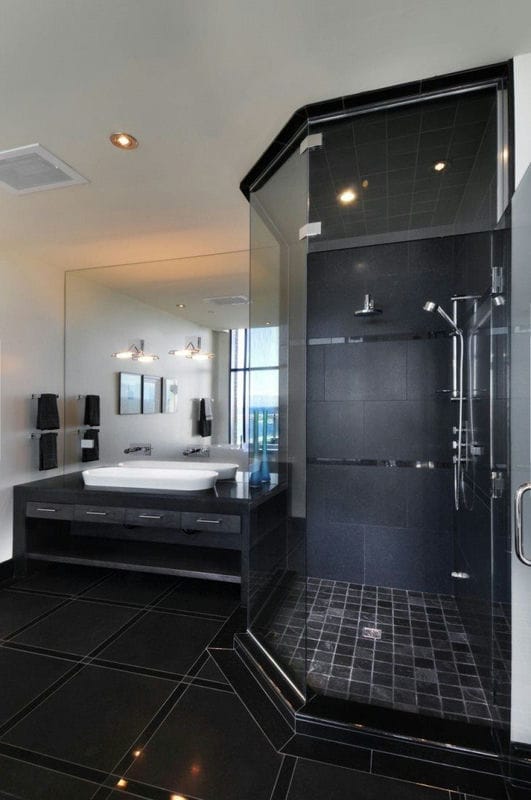 Черная ванная — фото как оформить стильный дизайн темного цвета для ванной комнтаы #19