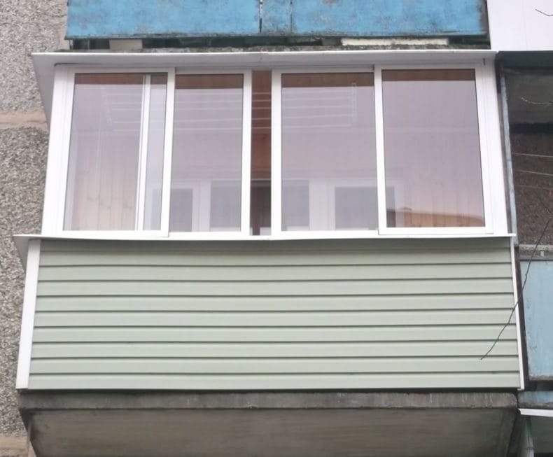 Обшивка балкона — 100 фото идей красивого оформления #17