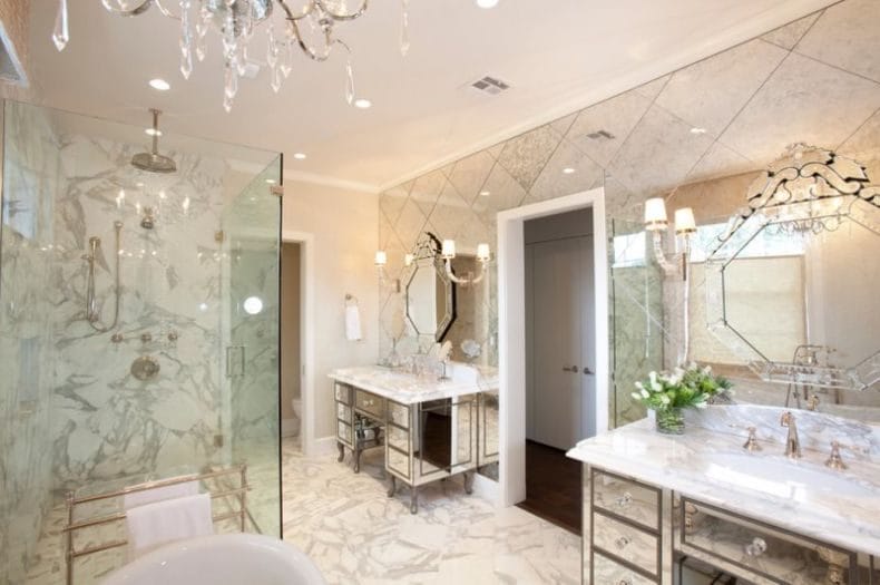 Светильники для ванной комнаты — фото модных тенденций яркого освещения в ванной #55