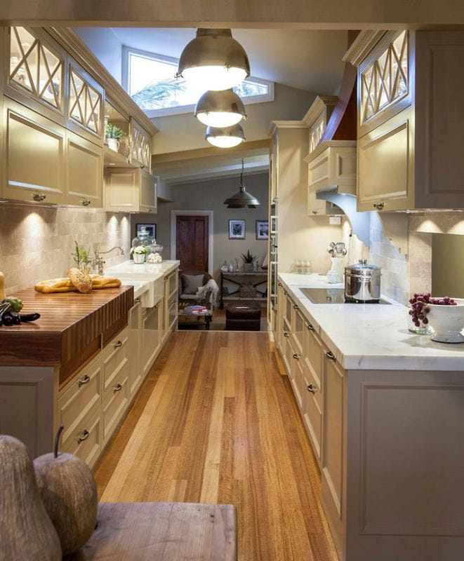 Дизайн узкой кухни — обзор лучших дизайнерских решений для узкой кухни (88 фото) #56