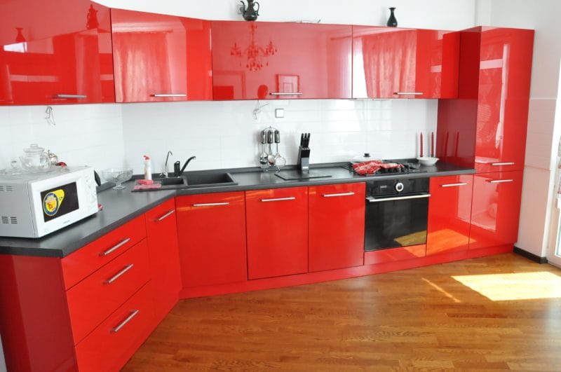 Красная кухня — как оформить яркий дизайн на кухне? 80 фото-идей! #41