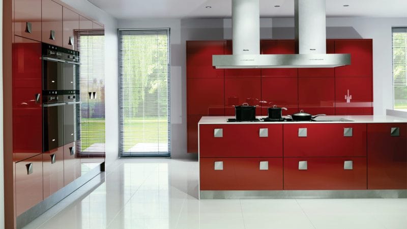 Красная кухня — как оформить яркий дизайн на кухне? 80 фото-идей! #57