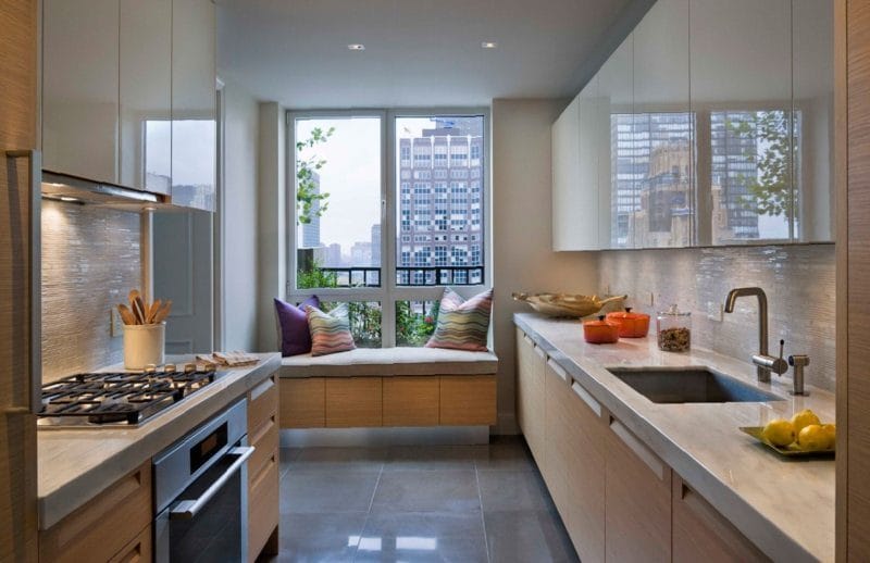 Кухня с балконом — оформляем стильно и со вкусом. Интересные варианты планировки на 90 фото. #51