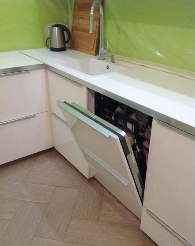 Кухня с посудомоечной машиной — мечта каждой хозяйки! 70 фото новинок дизайна. #47