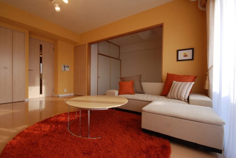 Оранжевая гостиная — варианты идеального сочетания оранжевого цвета в гостиной (70 фото) #19