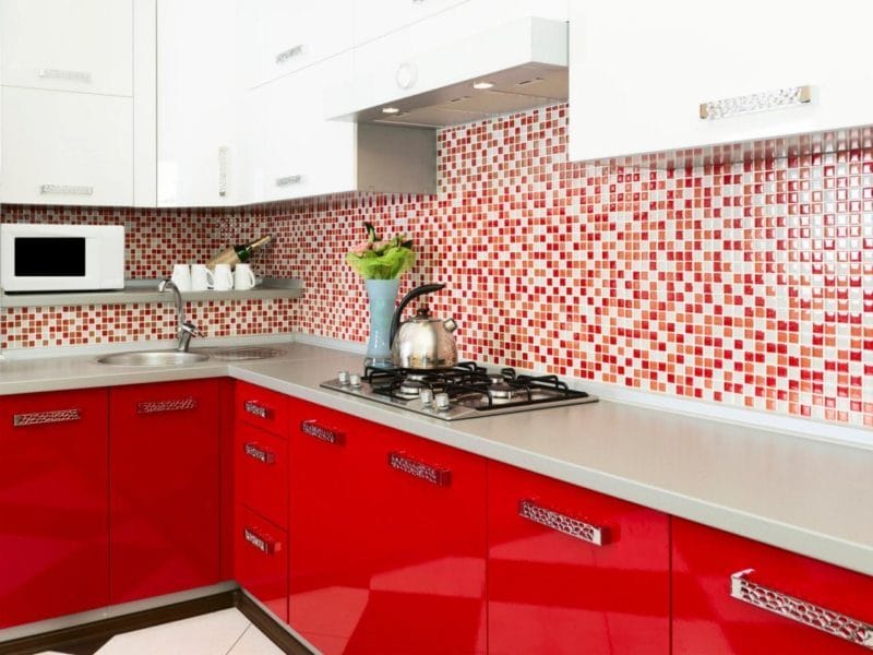 Красная кухня — как оформить яркий дизайн на кухне? 80 фото-идей! #3