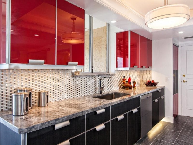 Красная кухня — как оформить яркий дизайн на кухне? 80 фото-идей! #31