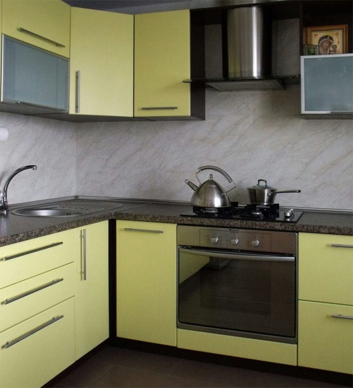 Желтая кухня — 75 фото идеального сочетания желтого цвета в интерьере кухни #44