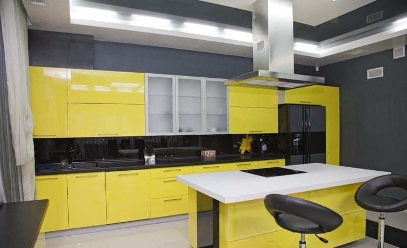 Желтая кухня — 75 фото идеального сочетания желтого цвета в интерьере кухни #26